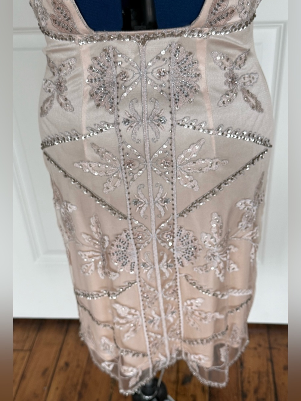 Sue Wong champagne beaded cocktail dress, size 6 ✨ - Picture 3 of 6